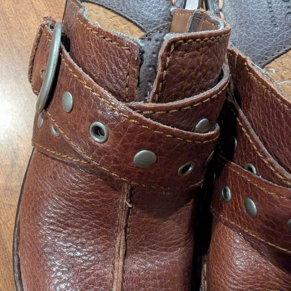 Brown and Black Leather Mules with Decorative Strap - Picture 8 of 12